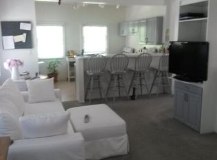 403 9th St #STUDIO, Santa Monica, CA 90402