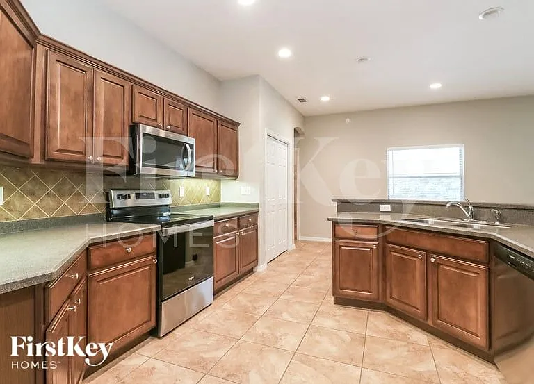 6127 Evansbrook Dr — Photo 6