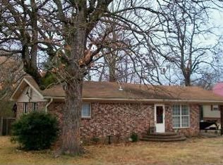37 N Maple St, Dover, AR 72837
