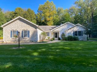 633 N Philip Rd, Niles, MI 49120