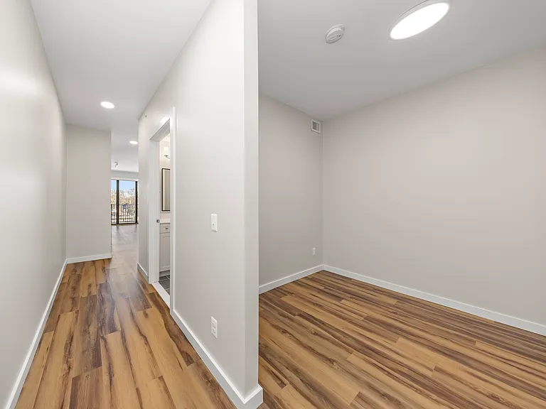 16530 E Warren Ave #307 — Photo 8