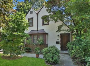 166 Moorland Dr, Scarsdale, NY 10583