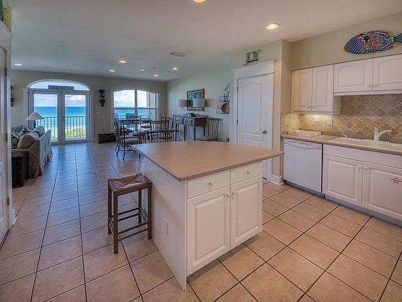 4th image of 10140 E County Highway 30a Unit A201