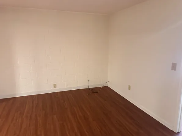 268 Ford Ave APT 6, Stanardsville, VA 22973