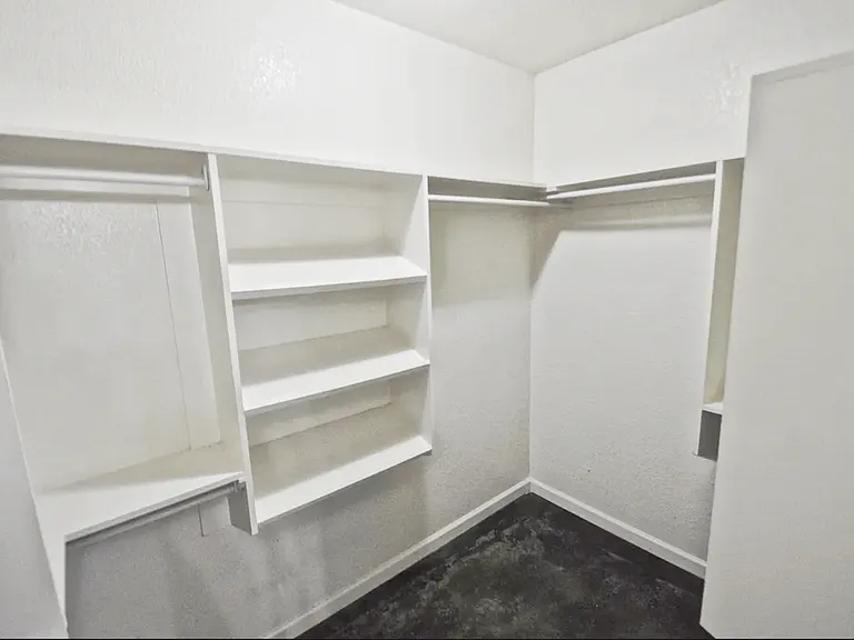 3884 Turfway Dr — Photo 13