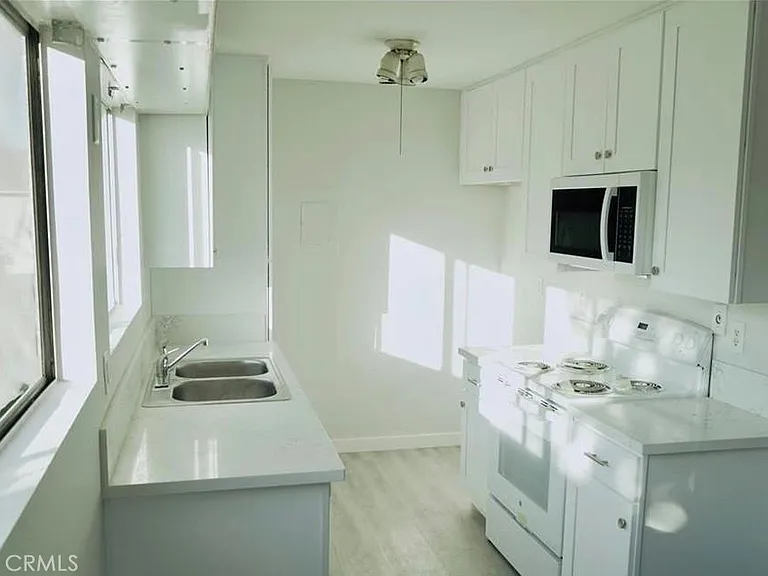 23232 Orange Ave #2 — Photo 5