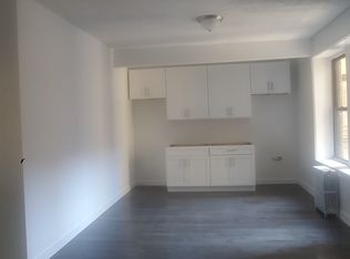 130 28th Ave #3, Brooklyn, NY