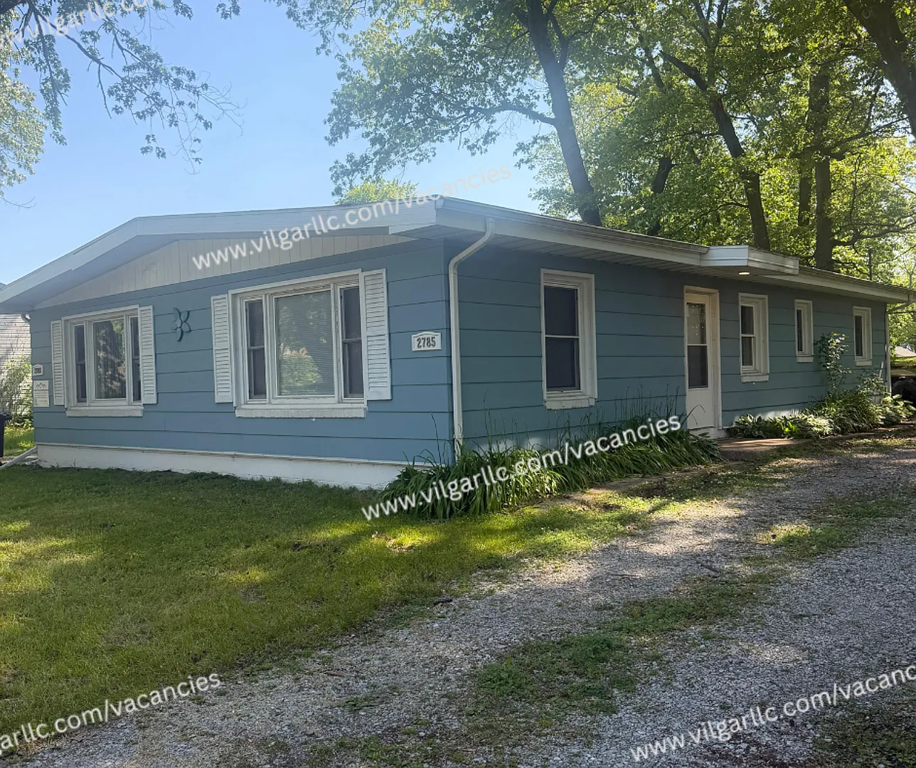 2783-2785 Brown — Photo 1