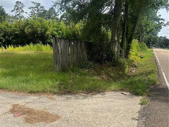 4th image of W Pleasant Ridge Rd