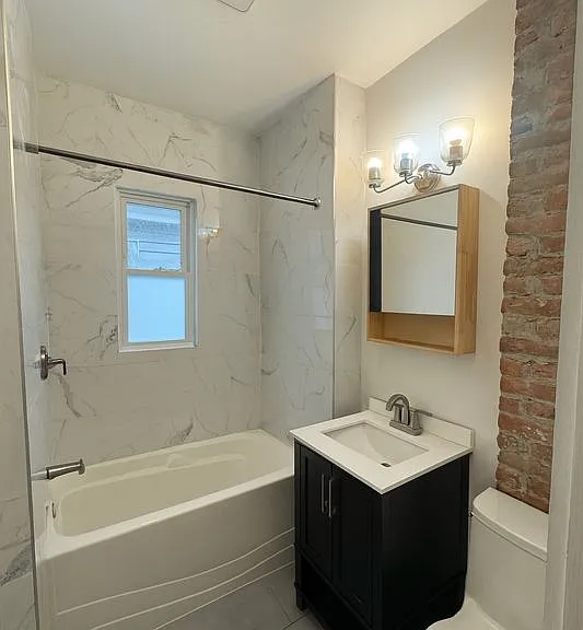 5 Charles St #2 — Photo 4