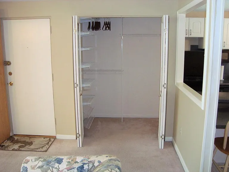 D1 Colonial Dr #4 — Photo 8