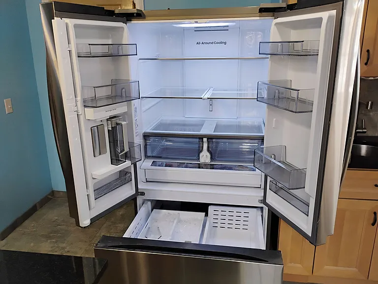 New 31 cubic foot refrigerator.
