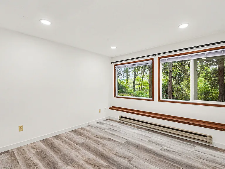 7573 Old Redmond Rd #7 — Photo 6