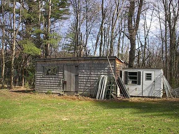 3rd image of 229 Salmon Falls Road