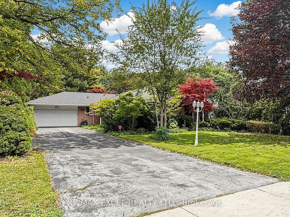 1st image of 131 Burbank Dr