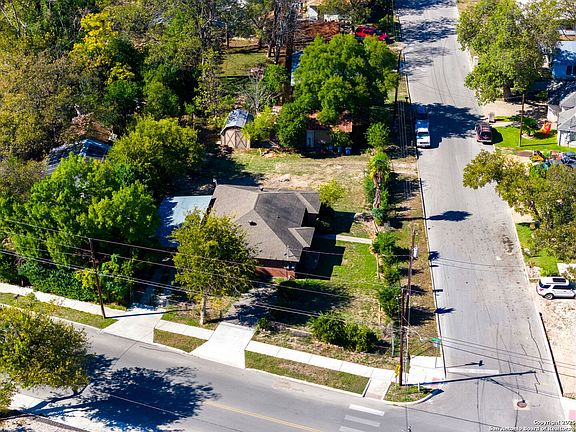 3rd image of 135 N Plum Ave