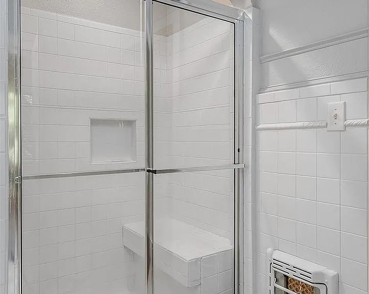 1212 E Kings Hwy — Photo 33