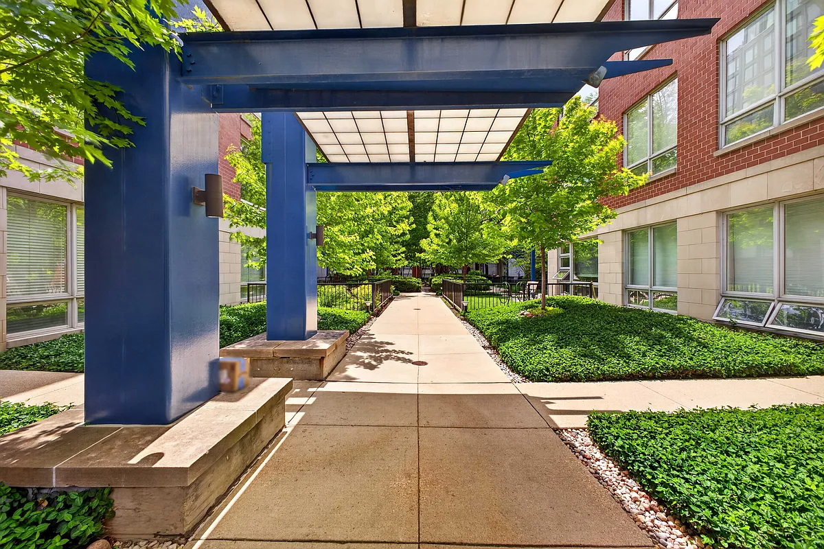 Building Photo - 1151 W Washington Blvd #106