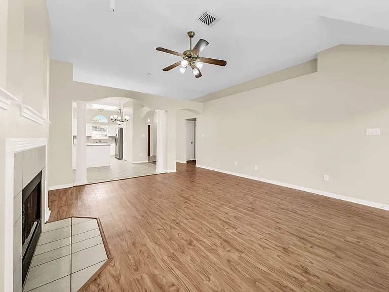 7063 Gentle Breeze Dr — Photo 12