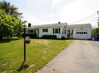 5 Sachuest Dr, Middletown, RI 02842