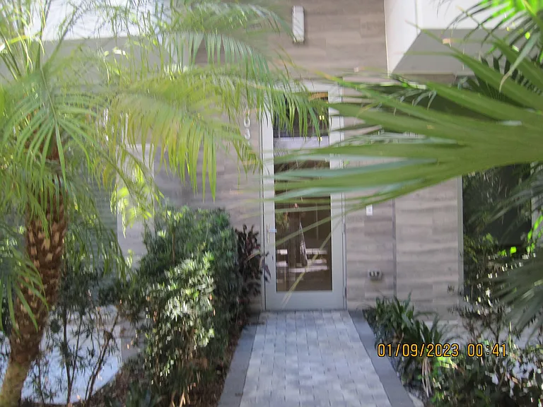4033 NW 17th Way — Photo 1
