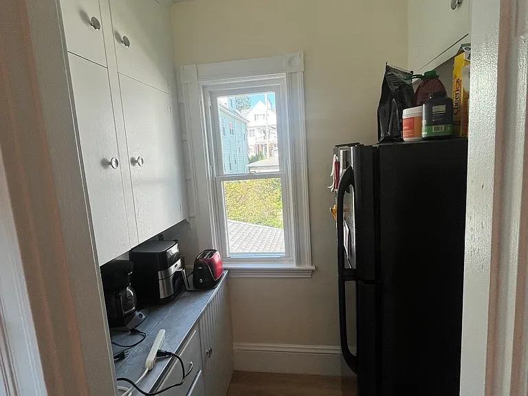 26 Packard Ave — Photo 5