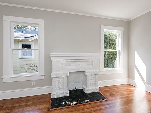 5th image of 815 Elmwood St