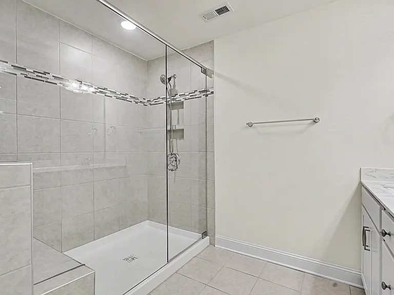 10223 Glenmere Creek Cir — Photo 23