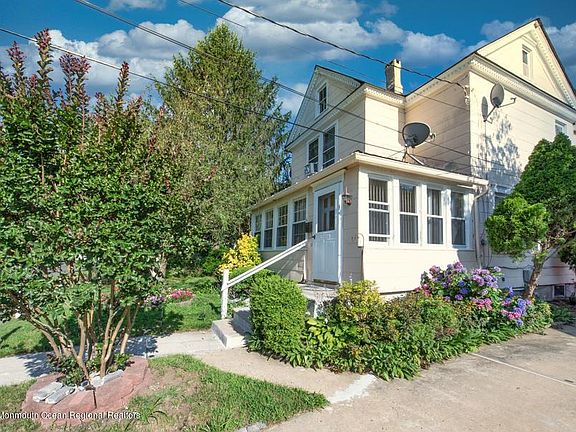 3rd image of 420 Laurel Ave