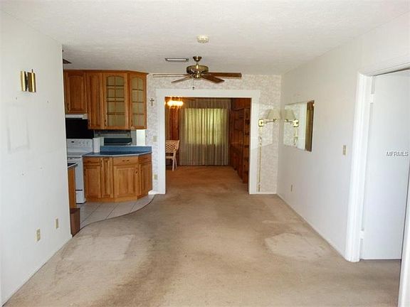 3rd image of 2530 N Beaumont Ave