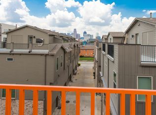 The Flats at 4001 Roseland, Dallas, TX 75204