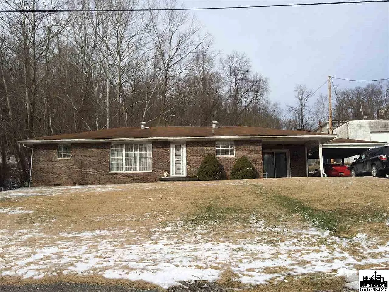 45 Township Road 321 photo 1