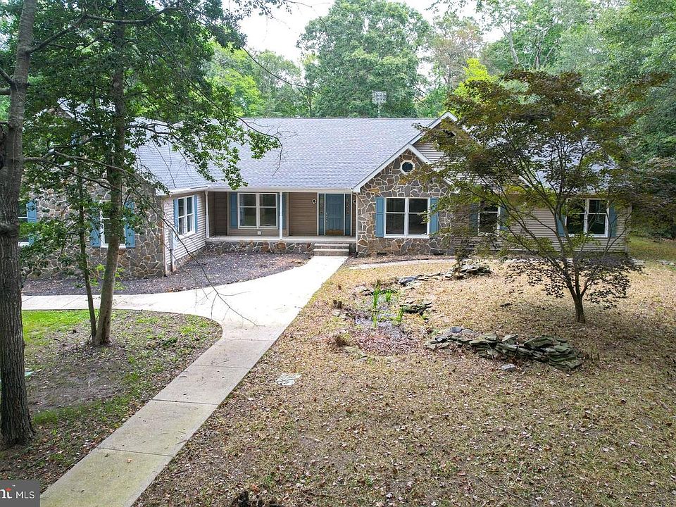 1st image of 23448 Ponderosa Dr