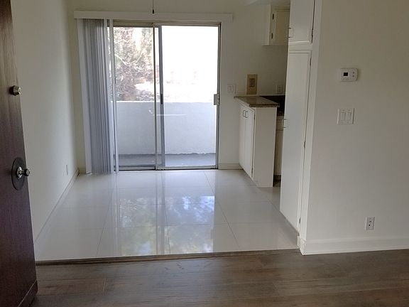 4th image of 5302 Comercio Ln #16A