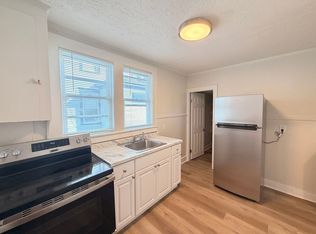 373 Lake Ave APT 1, Manchester, NH 03103
