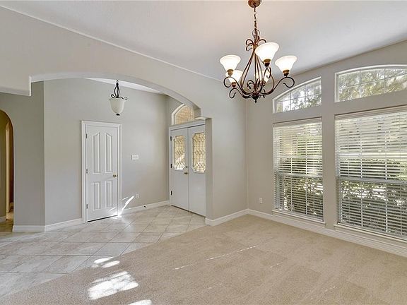 3rd image of 315 Plum Dr