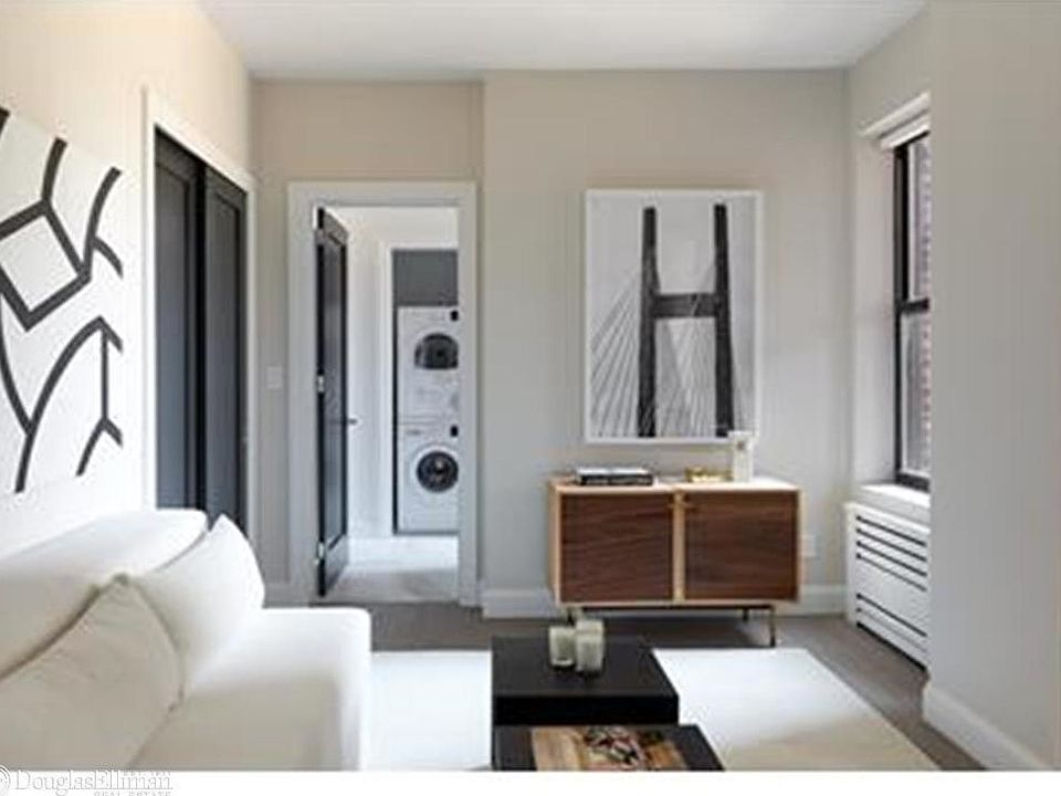 1st image of 915 W End Ave APT 9D