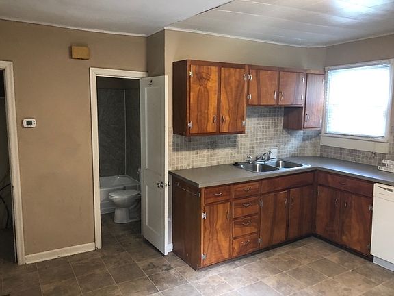 5th image of 420 Olive St #2-1