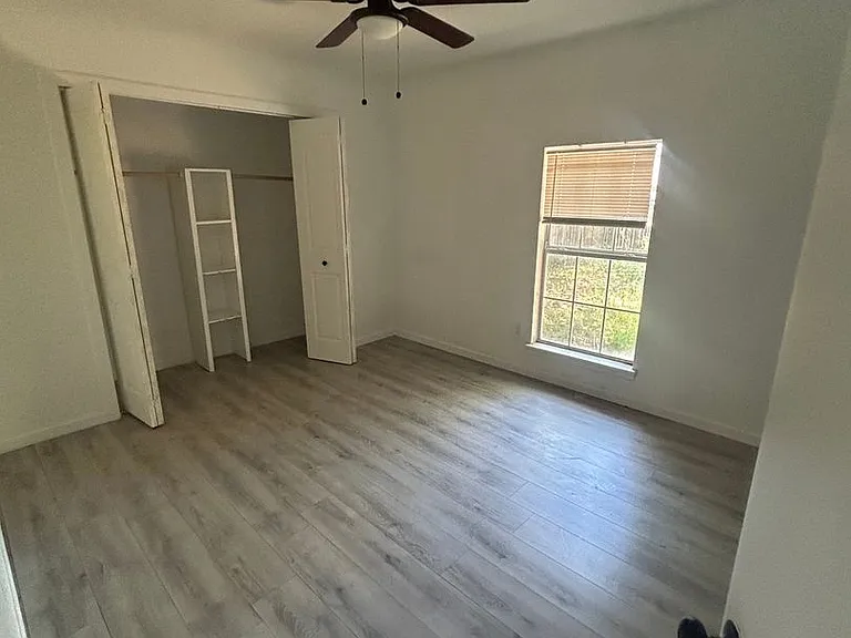 8216 Elkridge Ave — Photo 6