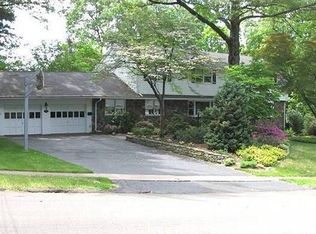 71 Breezy Hill Rd, South Windsor, CT 06074