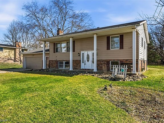 3rd image of 13100 Market Ave N