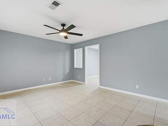 5th image of 1098 Live Oak Dr