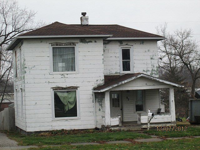 1st image of 92 Broadway St