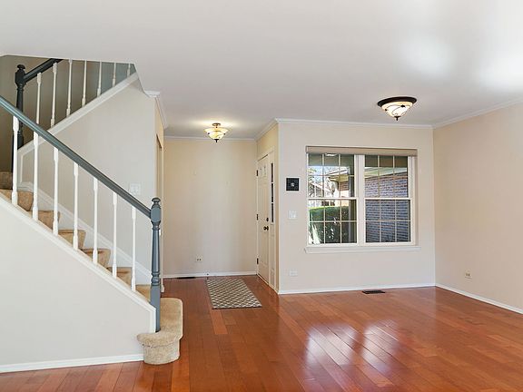 4th image of 147 Stirling Ln