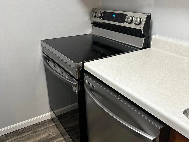 1081 S Broadway #401 — Photo 7
