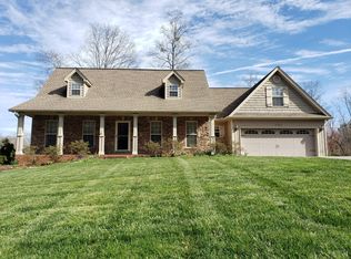 131 Pebble Ridge Dr, Cleveland, TN 37323
