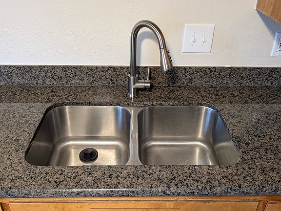 Deep sink, new faucet