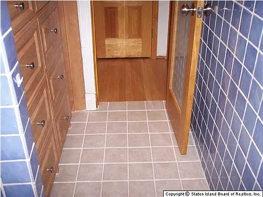 Sold by AT Real Estate Specialists LLC | media 20