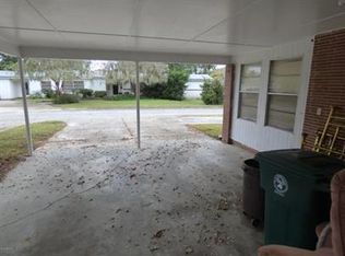 1457 Swan Ln, Jacksonville, FL 32207