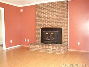 5th image of 204 Drew Ct